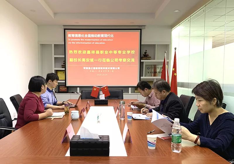 云顶App游戏新人权益怎么用中心