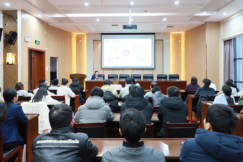 云顶App游戏新人权益怎么用